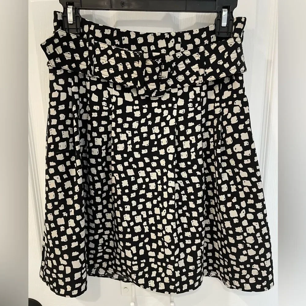 The Limited Black and White Abstract Belted Skirt Women’s Size XS